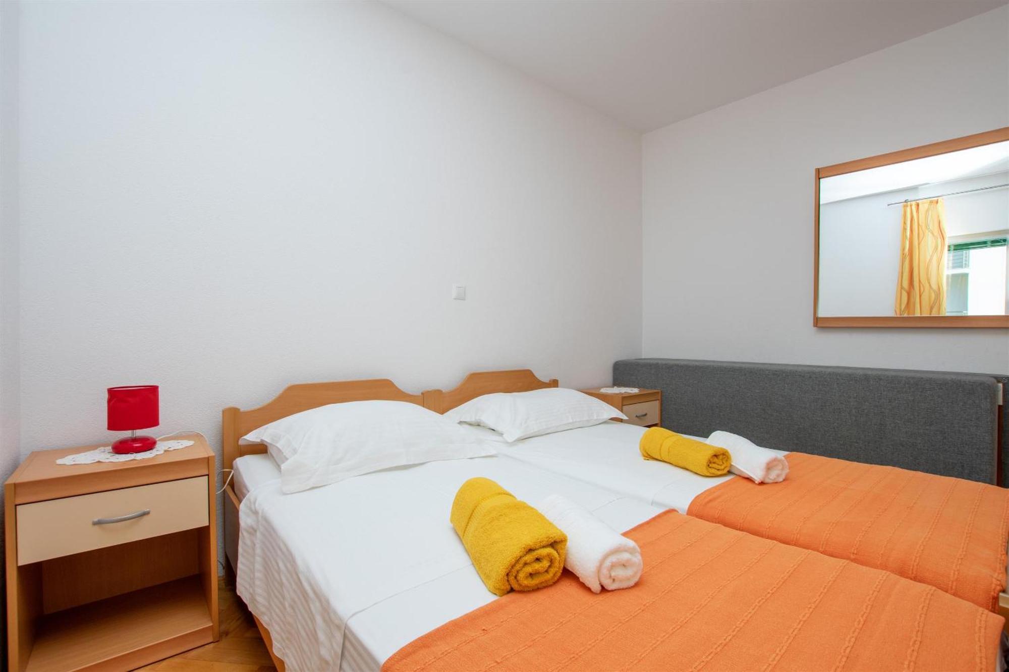 Apartment Zdravko Оміш Екстер'єр фото