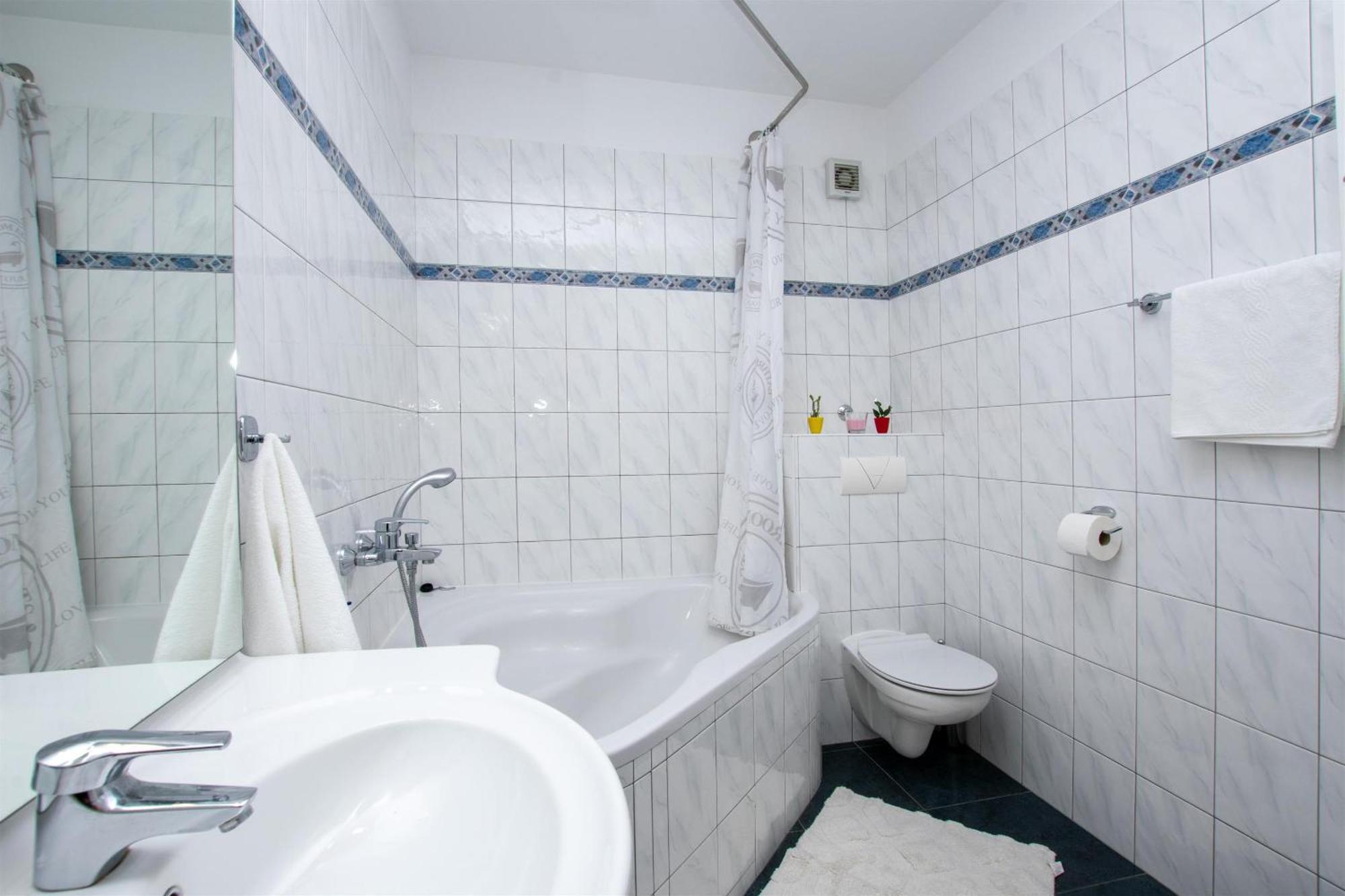 Apartment Zdravko Оміш Екстер'єр фото