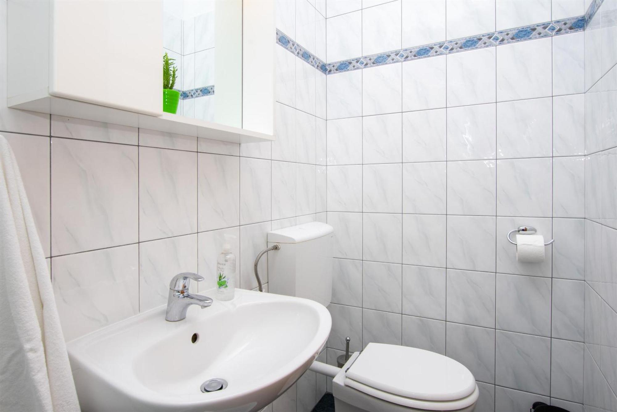 Apartment Zdravko Оміш Екстер'єр фото