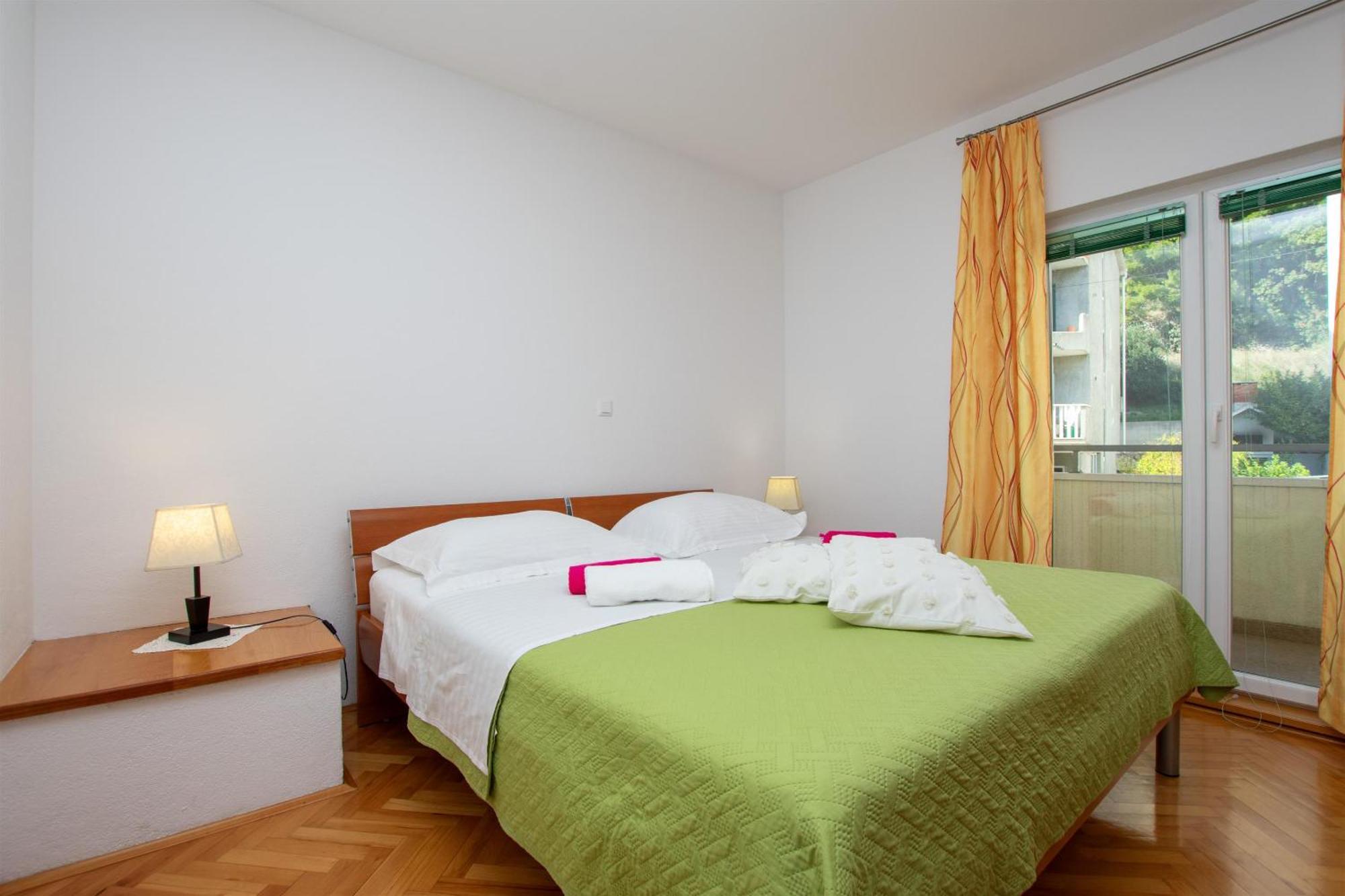 Apartment Zdravko Оміш Екстер'єр фото