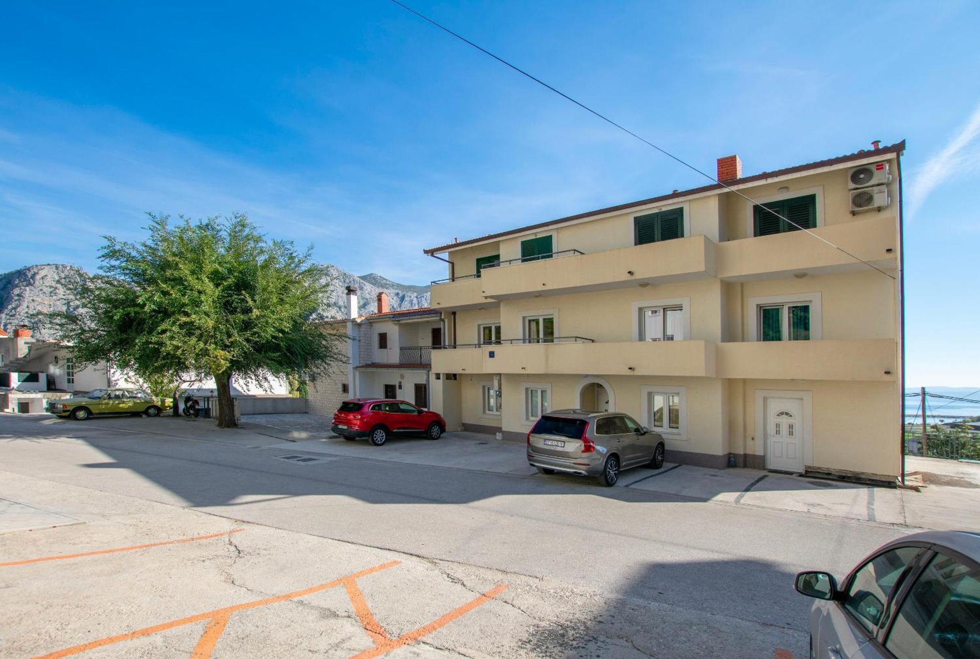 Apartment Zdravko Оміш Екстер'єр фото