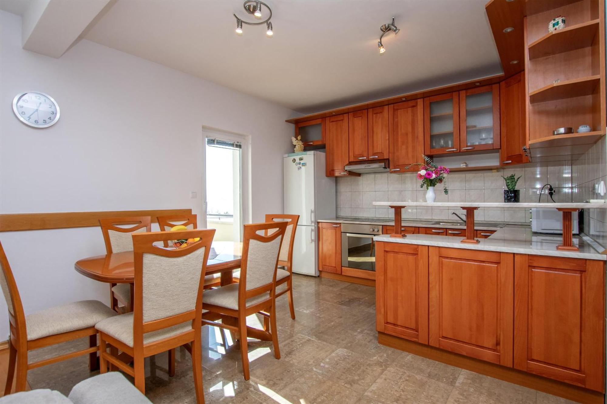 Apartment Zdravko Оміш Екстер'єр фото
